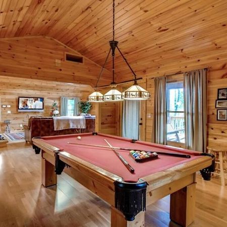 Great Location Pool Table Hot Tub Gatlinburg Exterior foto