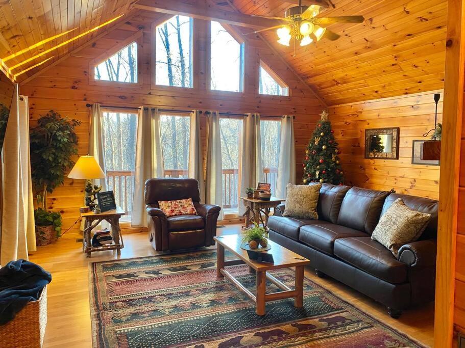Great Location Pool Table Hot Tub Gatlinburg Exterior foto